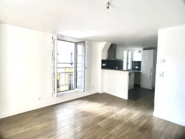 
                                                                                        Vente
                                                                                         Charmant appartement situé dans un immeuble entièrement rénové en 2011