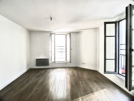 
                                                                                        Vente
                                                                                         Charmant appartement situé dans un immeuble entièrement rénové en 2011