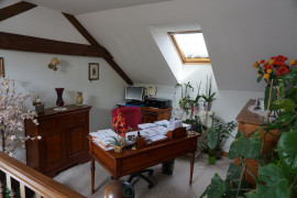 
                                                                                        Vente
                                                                                         Charmant corps de ferme situé au coeur du paisible et pittoresque paysage du Périgord Vert. 