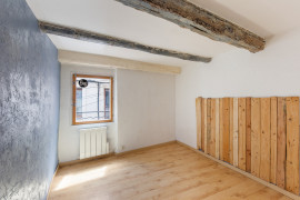 
                                                                                        Vente
                                                                                         Charmant Duplex 3 Pièces au Cœur de Villars-sur-Var