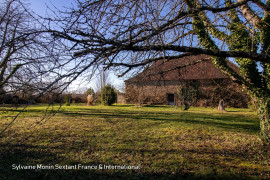 
                                                                                        Vente
                                                                                         Charmante maison de campagne avec grange