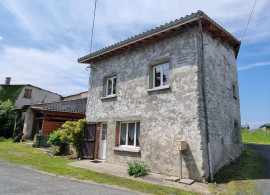 
                                                                                        Vente
                                                                                         CHARMANTE MAISON DE VILLAGE 5 MINUTES DE COURPIERE CENTRE