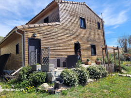 
                                                                                        Vente
                                                                                         Charmante maison en ossature bois, avec piscine à quelques km de Banon