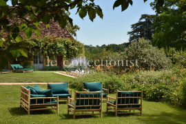 
                                                                                        Location de vacances
                                                                                         Château des Arts