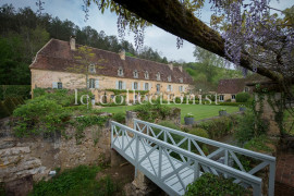 
                                                                                        Location de vacances
                                                                                         Château des Orfèvres