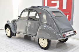 
                                                                                        Voiture
                                                                                         CITROEN 2 CV AZ