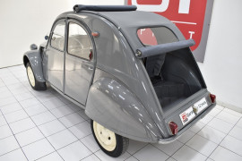 
                                                                                        Voiture
                                                                                         CITROEN 2 CV AZ