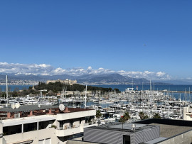 
                                                                                        Vente
                                                                                         CO-EXCLUSIVITÉ ANTIBES CENTRE PORT VAUBAN  APPARTEMENT 5 PIÈ