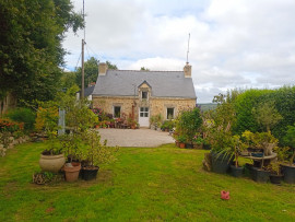 
                                                                                        Vente
                                                                                         Deux maisons en pierre