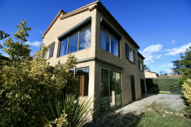 
                                                                                        Vente
                                                                                         Digne les bains , maison  122 M2, trrain 510 M2 , T2, T3 , 