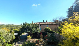 
                                                                                        Vente
                                                                                         Entre Gard et Ardèche, maison avec jardin