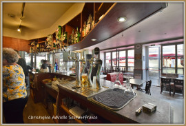 
                                                                                        Vente
                                                                                         Fonds de commerce bar brasserie avec superbe terrasse, coeur de ville, vente cause retraite