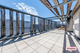 
                                                                                        Colocation
                                                                                         Grande colocation avec terrasse Cité du Vin