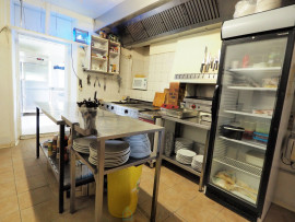 
                                                                                        Vente
                                                                                         Immeuble avec fond de commerce Pizzéria-Grill et un appartement