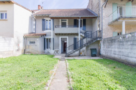 
                                                                                        Vente
                                                                                         IMMEUBLE DE RAPPORT-3 APPARTS -JARDIN -TERRASSES