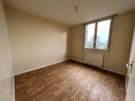 
                                                                                        Vente
                                                                                         Immeuble et appartement en centre ville de carhaix