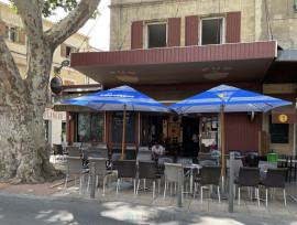 
                                                                                        Vente
                                                                                         ISTRES - À Vendre : Fonds de Commerce BAR - PUB Licence IV 