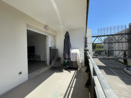 
                                                                                        Vente
                                                                                         ISTRES - Appartement très lumineux - 2 pièces-  40m - idéal premier achat - terrasse 8m² + place parking