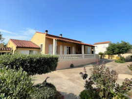 
                                                                                        Vente
                                                                                         ISTRES - MAISON TRADITIONNELLE  T4 - PLAIN-PIED - 112m² sur 821m² 