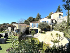 
                                                                                        Vente
                                                                                         Les Adrets de l'Esterel 9 pièce(s) 310 m2 env. Belle vue Proche village et accès A8