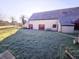 
                                                                                        Vente
                                                                                         Longère bourbonnaise entièrement rénovée.