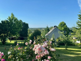 
                                                                                        Vente
                                                                                         Magnifique Longère Proche de La Gacilly avec 6 chambres.