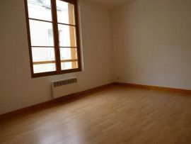 
                                                                                        Location
                                                                                         Maison 2 chambres