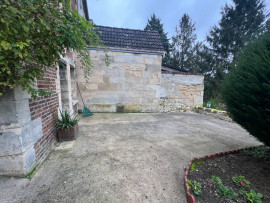 
                                                                                        Vente
                                                                                         Maison 3 chambres