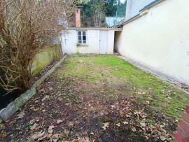 
                                                                                        Location
                                                                                         Maison 5 chambres et jardin