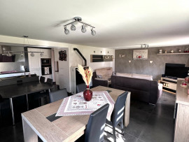 
                                                                                        Vente
                                                                                         Maison 7 pièces 182m2