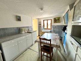 
                                                                                        Vente
                                                                                         Maison 7 pièces 182m2