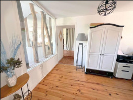 
                                                                                        Vente
                                                                                         Maison 7 pièces