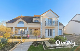 
                                                                                        Vente
                                                                                         Maison 7 pièces