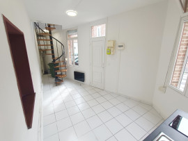 
                                                                                        Vente
                                                                                         Maison atypique Amiens gare 31m2