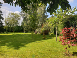 
                                                                                        Vente
                                                                                         Maison atypique au cur d'un village de l'Oise Normande 