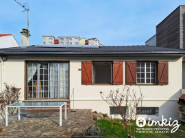 
                                                                                        Vente
                                                                                         Maison bifamiliale à Saint-Denis