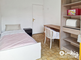 
                                                                                        Vente
                                                                                         Maison bifamiliale à Saint-Denis