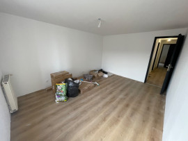 
                                                                                        Location
                                                                                         Maison dans un quartier calme de 130m2