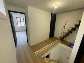 
                                                                                        Location
                                                                                         Maison dans un quartier calme de 130m2