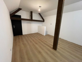 
                                                                                        Location
                                                                                         Maison dans un quartier calme de 130m2