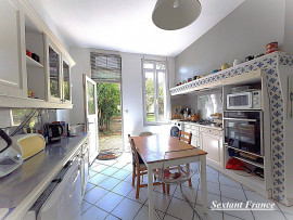 
                                                                                        Vente
                                                                                         Maison de maitre 6 ch - 60 m² de dépendances