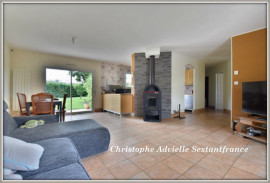 
                                                                                        Vente
                                                                                         Maison de plain pied, 4 chambres, double garage, piscine sur 4092 M2 de terrain