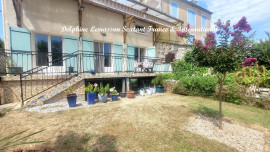 
                                                                                        Vente
                                                                                         Maison de village, 4 chambres et jardin clos près de Eymet