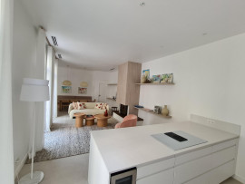 
                                                                                        Vente
                                                                                         Maison duplex 131m2 - 4 pièces - Cannes (06400)