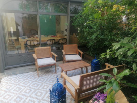 
                                                                                        Location
                                                                                         Maison en centre ville de Boulogne-Billancourt (loyer tout inclus)