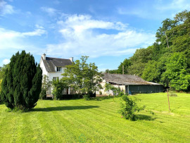 
                                                                                        Vente
                                                                                         MAISON ET DEPENDANCES MATIGNON