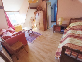 
                                                                                        Vente
                                                                                         Maison familiale, 3 chambres, dépendances, terrain