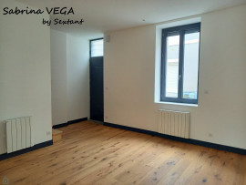 
                                                                                        Vente
                                                                                         MAISON RENOVEE T5 132 m2 CENTRE VILLE DE PERIGUEUX AVEC EXTERIEUR