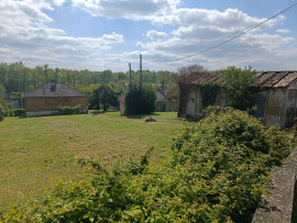 
                                                                                        Vente
                                                                                         Maison T5 type chalet sur sous-sol à Vierzon