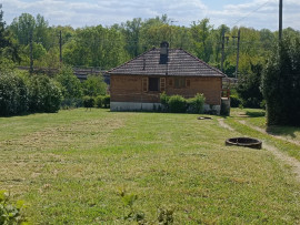 
                                                                                        Vente
                                                                                         Maison T5 type chalet sur sous-sol à Vierzon